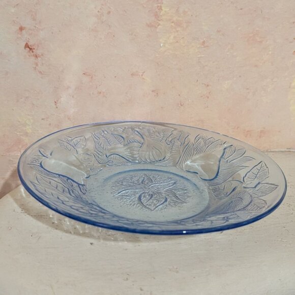 KIG Indonesia Ice Blue Glass Bowls Embossed 8.5” Fruit Pattern garden party - Picture 6 of 7